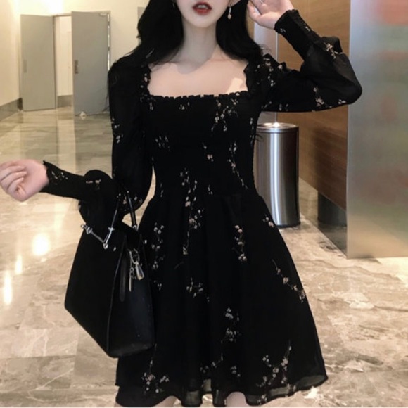 Floral Dress - Picture 3 of 5